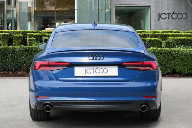 Audi A5 Photo 4