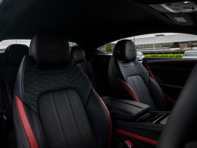 BENTLEY Continental Photo 21