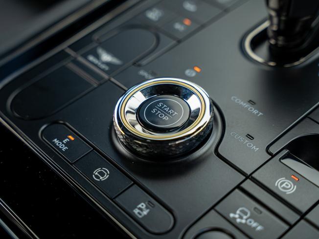 BENTLEY Continental Photo 26