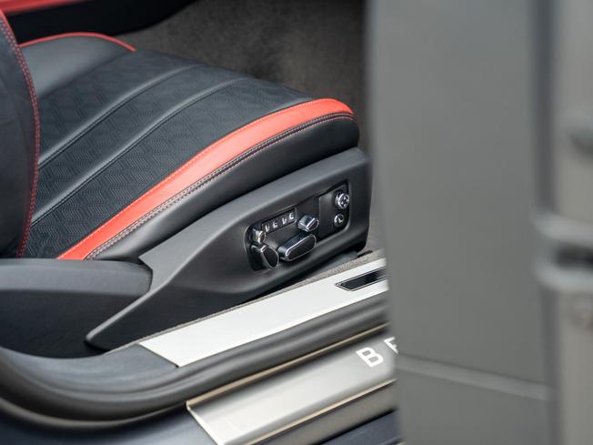 BENTLEY Continental Photo 30
