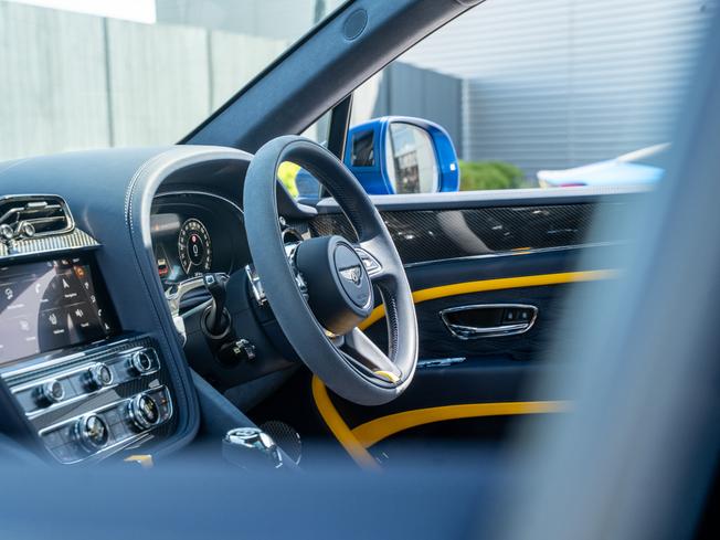 BENTLEY Bentayga Photo 17