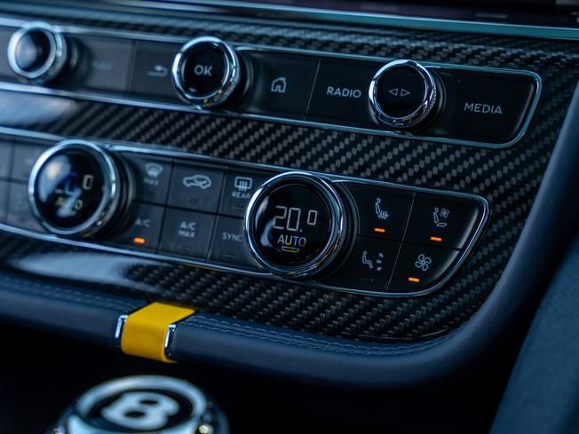 BENTLEY Bentayga Photo 29