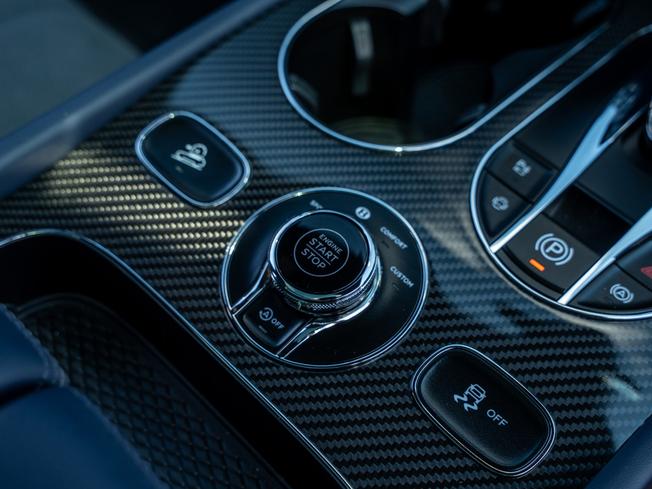 BENTLEY Bentayga Photo 30