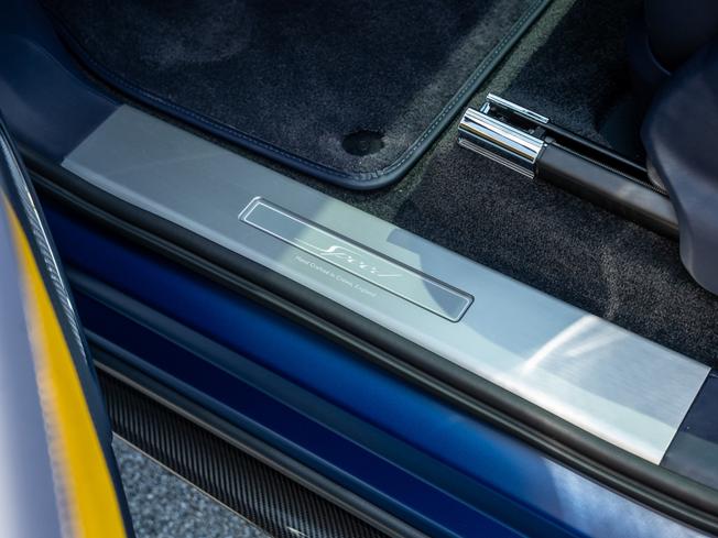 BENTLEY Bentayga Photo 38
