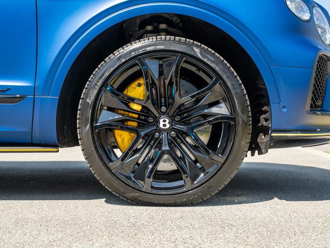 BENTLEY Bentayga Photo 6