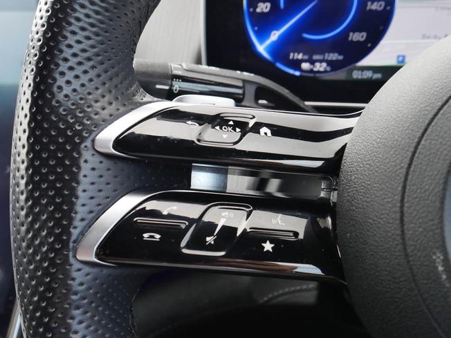 MERCEDES-BENZ Eqe Photo 11
