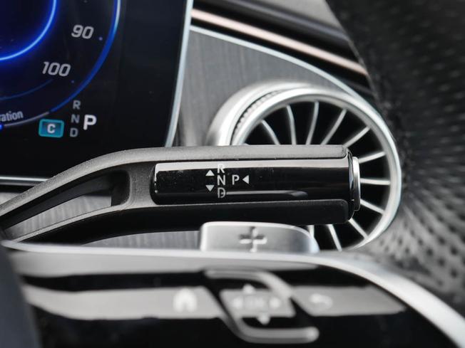 MERCEDES-BENZ Eqe Photo 13