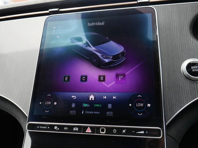 MERCEDES-BENZ Eqe Photo 27
