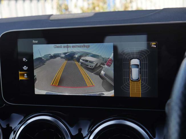 MERCEDES-BENZ GLA Photo 29