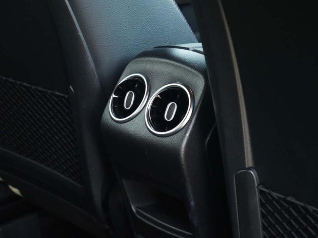 MERCEDES-BENZ GLA Photo 38
