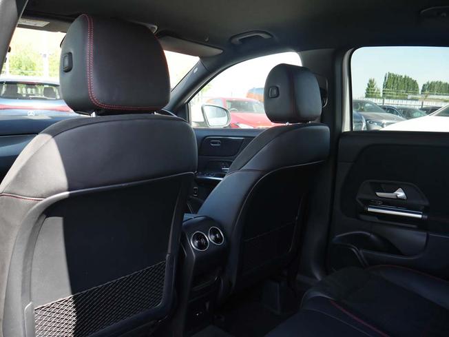 MERCEDES-BENZ GLA Photo 40