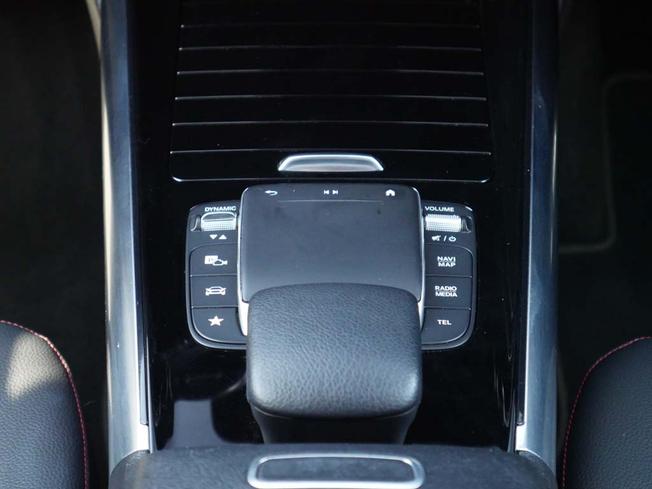 MERCEDES-BENZ GLA Photo 46