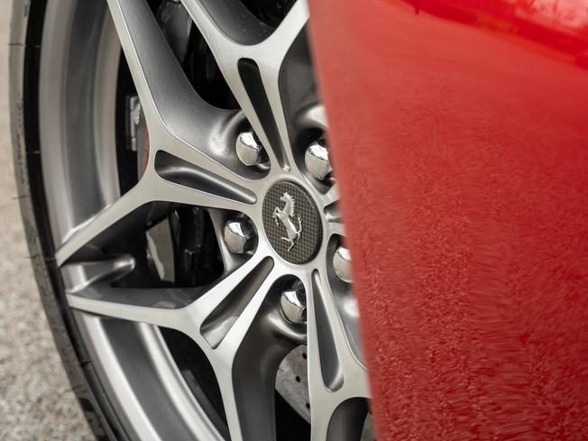 FERRARI California Photo 46