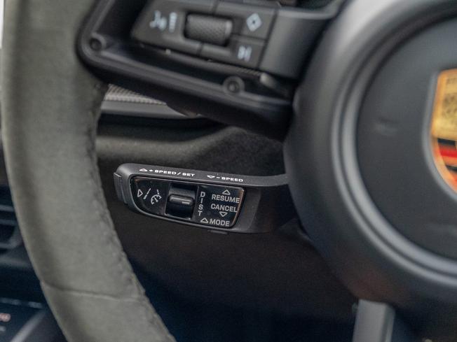 PORSCHE 911 Photo 23