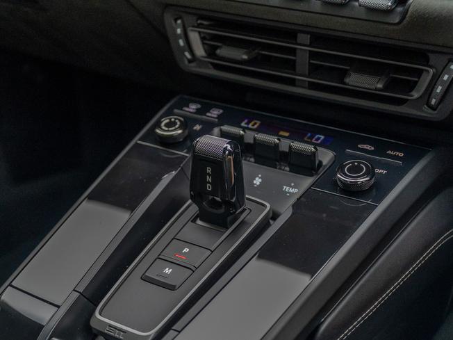 PORSCHE 911 Photo 27