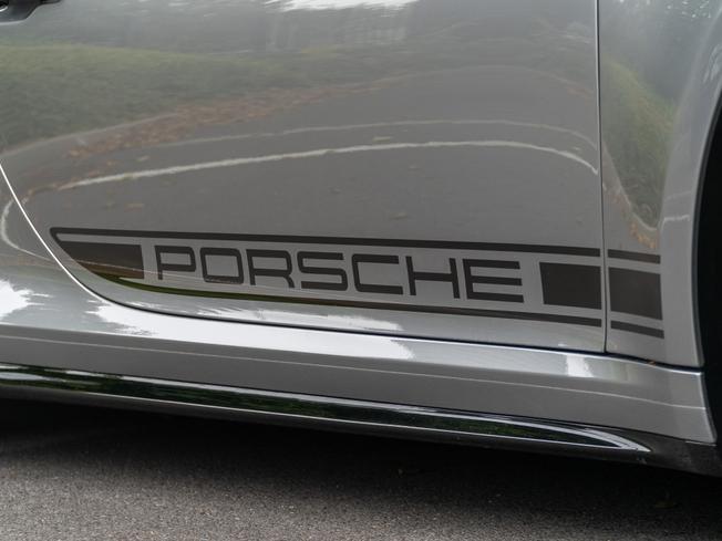 PORSCHE 911 Photo 36