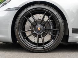PORSCHE 911 Photo 4