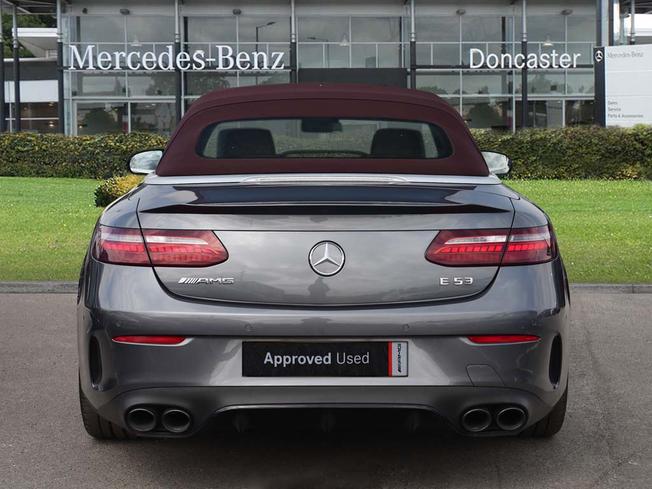 MERCEDES-BENZ E Class Photo 11