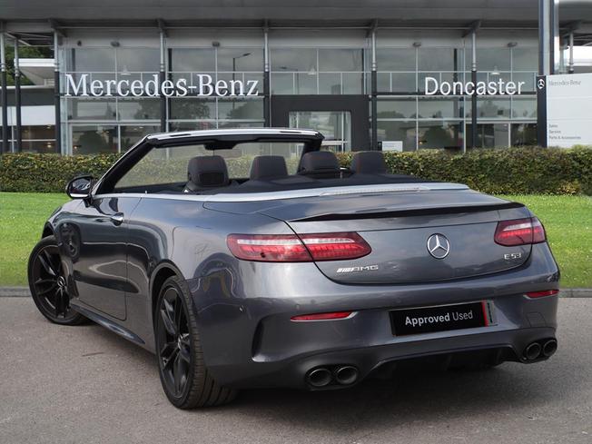 MERCEDES-BENZ E Class Photo 2