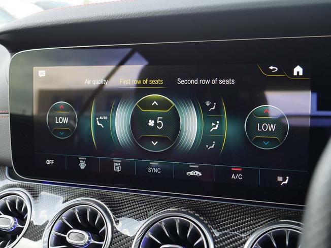 MERCEDES-BENZ E Class Photo 24