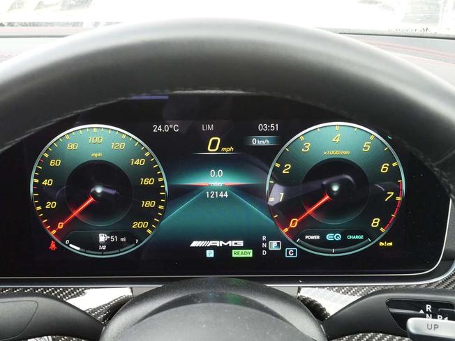 MERCEDES-BENZ E Class Photo 4