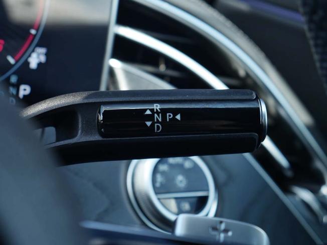 MERCEDES-BENZ E Class Photo 14
