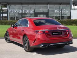 MERCEDES-BENZ E Class Photo 2