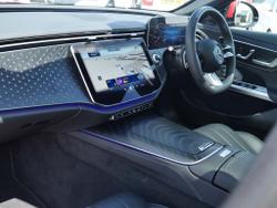 MERCEDES-BENZ E Class Photo 3