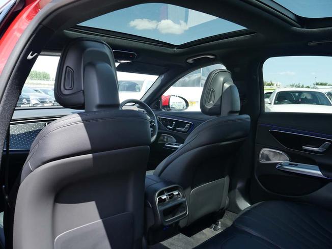 MERCEDES-BENZ E Class Photo 47