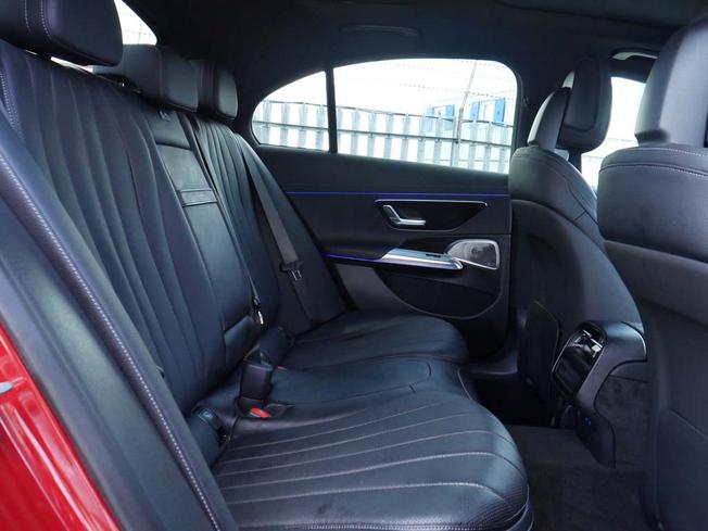 MERCEDES-BENZ E Class Photo 8