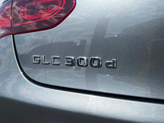 MERCEDES-BENZ Glc Photo 21