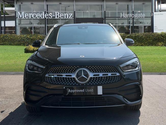 MERCEDES-BENZ GLA Photo 10