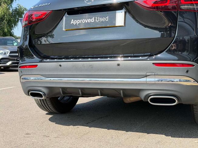 MERCEDES-BENZ GLA Photo 19