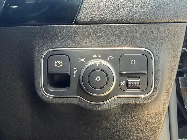MERCEDES-BENZ GLA Photo 26