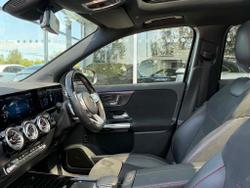 MERCEDES-BENZ GLA Photo 3