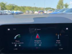 MERCEDES-BENZ GLA Photo 4