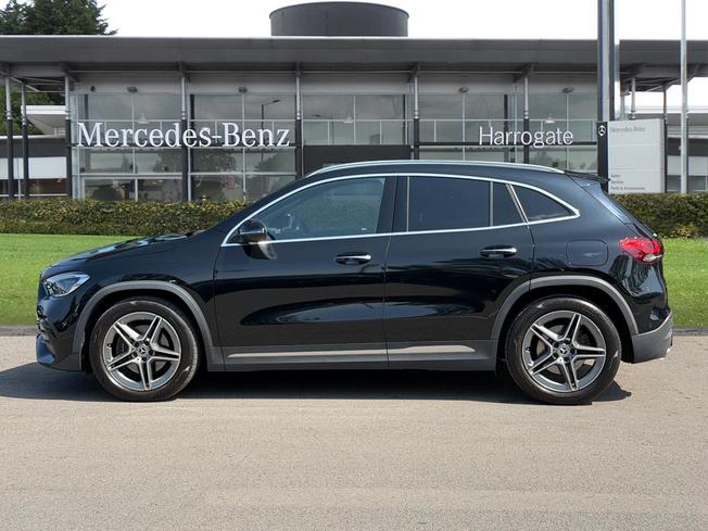 MERCEDES-BENZ GLA Photo 7