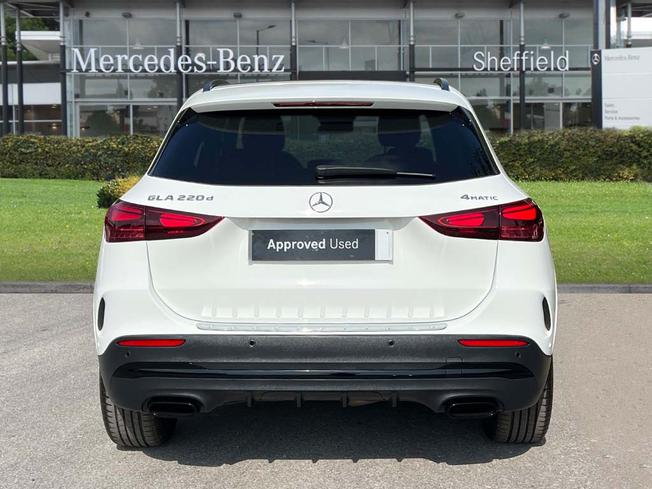 MERCEDES-BENZ GLA Photo 11