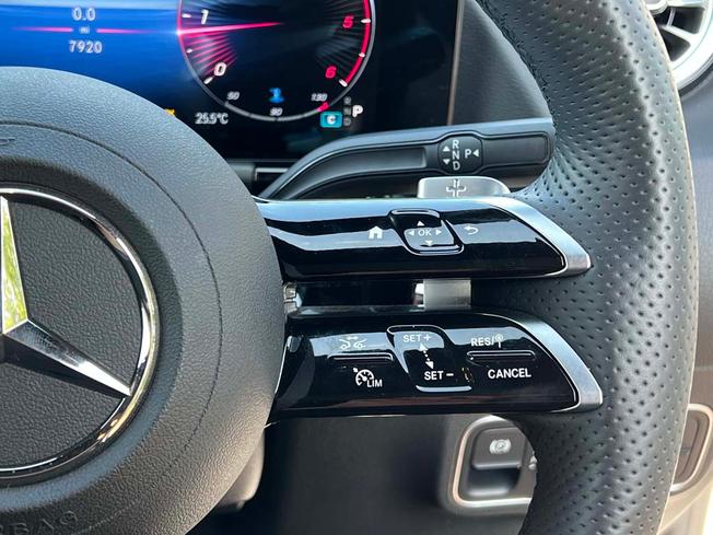 MERCEDES-BENZ GLA Photo 27