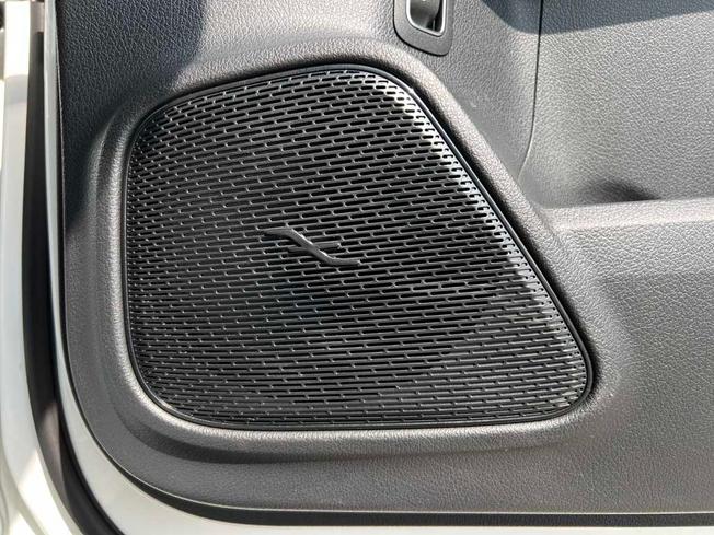 MERCEDES-BENZ GLA Photo 38