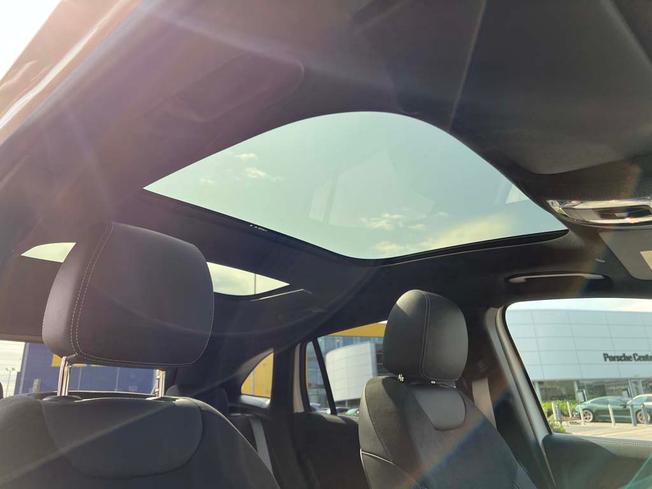 MERCEDES-BENZ GLA Photo 41