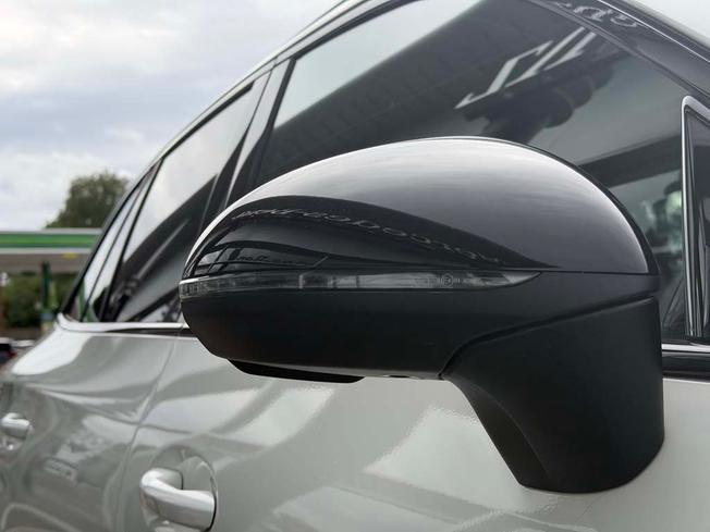 Mercedes-Benz GLC Photo 14