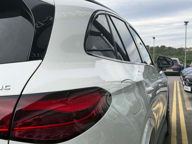 Mercedes-Benz GLC Photo 17