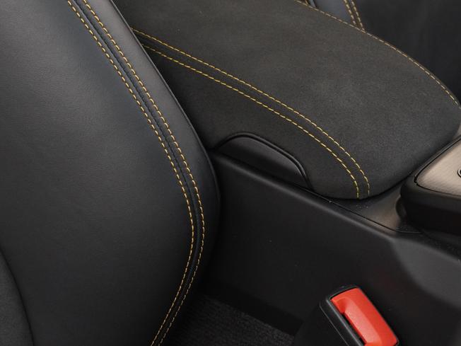PORSCHE 911 Photo 12