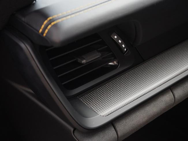 PORSCHE 911 Photo 27