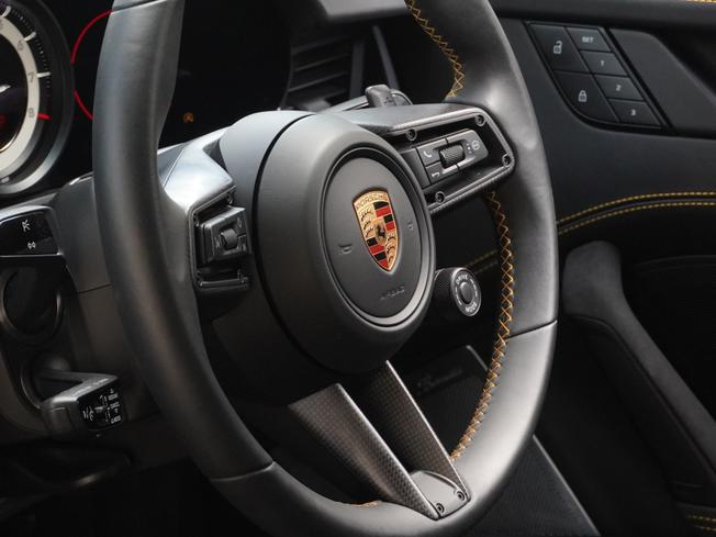 PORSCHE 911 Photo 5