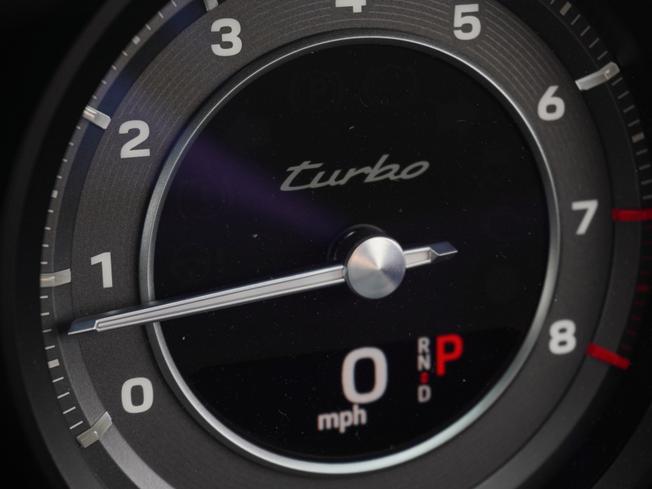 PORSCHE 911 Photo 13