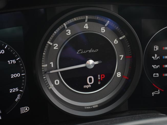 PORSCHE 911 Photo 14