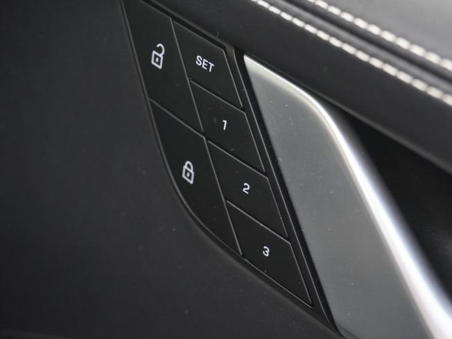 PORSCHE 911 Photo 27