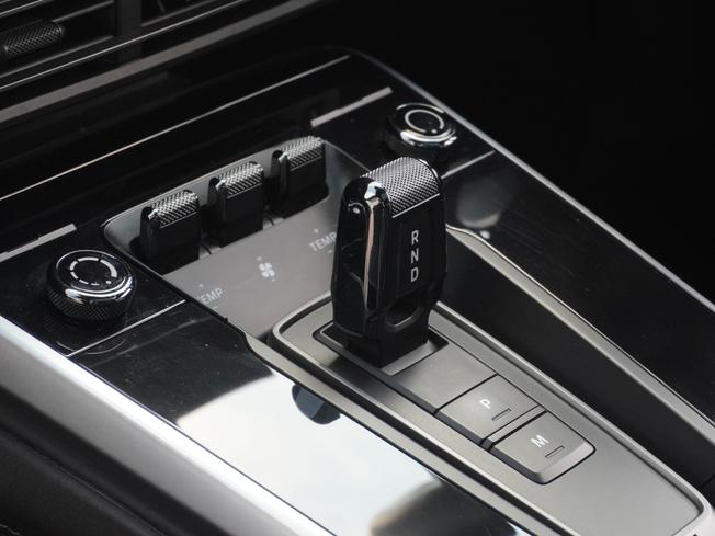 PORSCHE 911 Photo 30